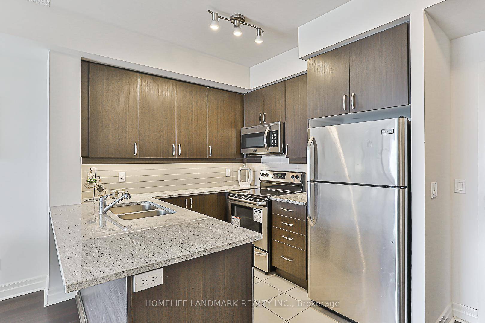well maintained 2 2 condo for lease.