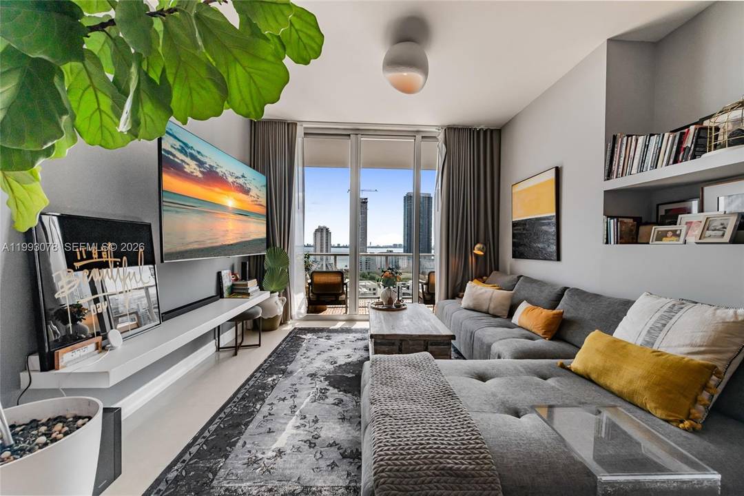 Rare, exceptional opportunity in Midtown a fully upgraded 2 bed 2.