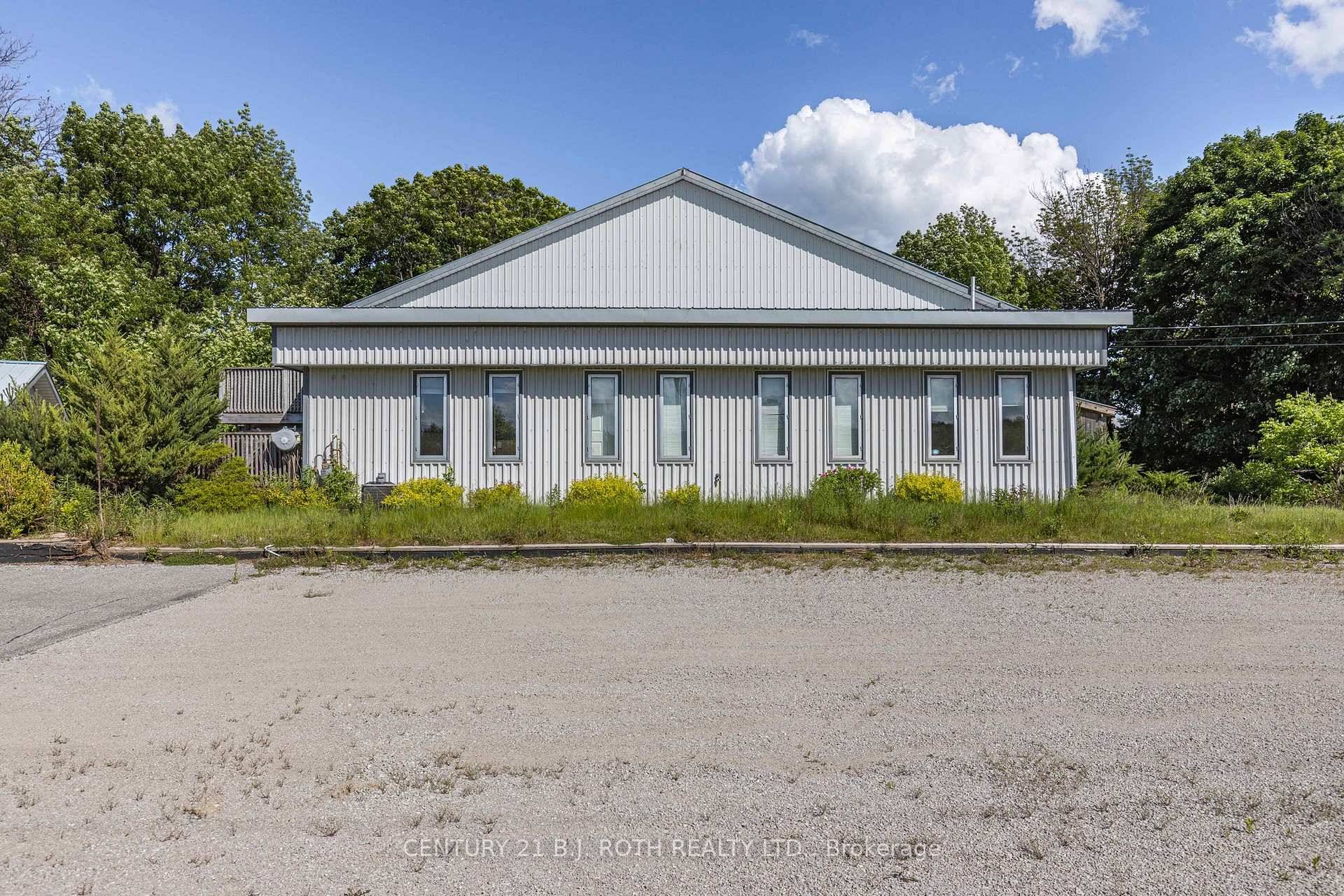 Seller Mortgage Terms Possible Orillia North Edge Live Work Large Home Triple Car 1 acre.