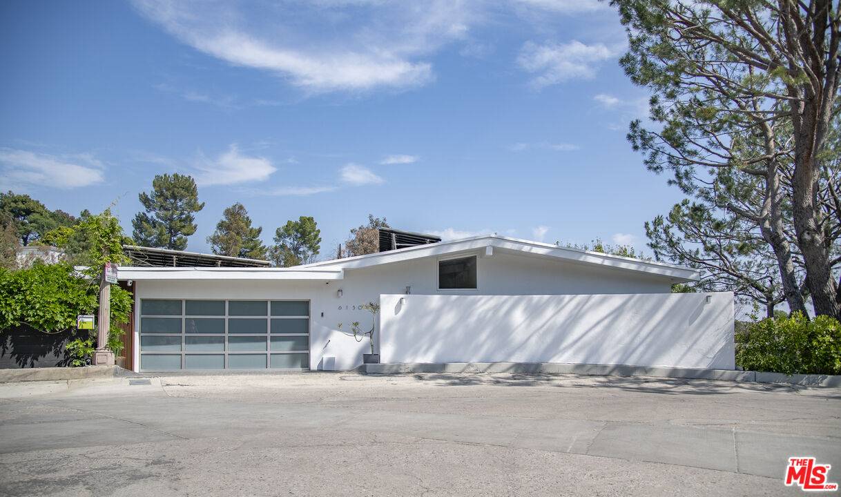 6150   Mulholland Hwy 4BR Hollywood Hills East La