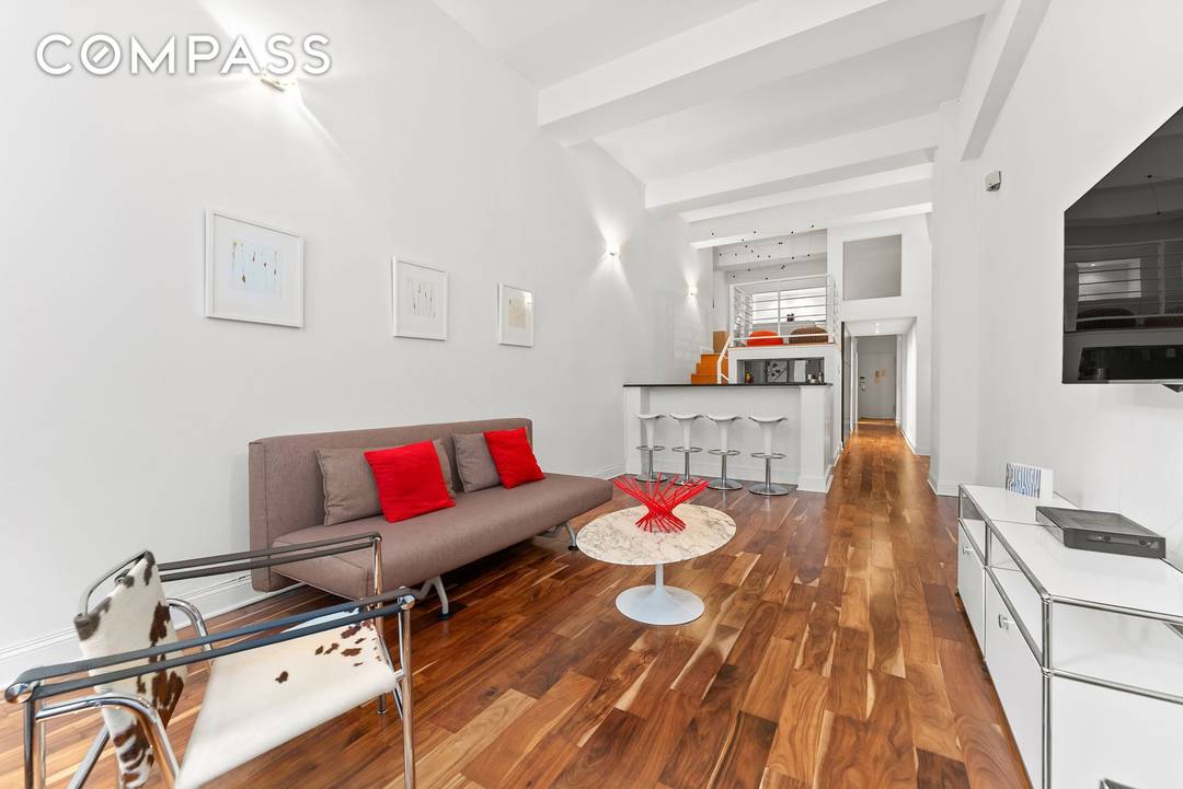 Welcome to your urban oasis at 310 E 46th Street.