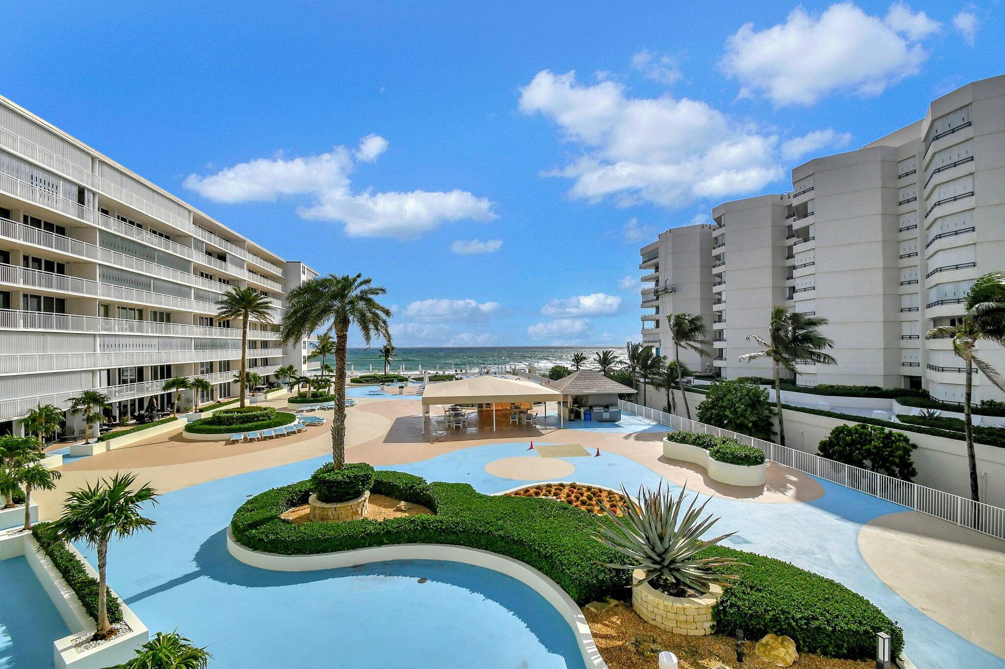 Discover Oceanfront Luxury in This Exquisite 2 Bedroom, 2 Bathroom Condo !