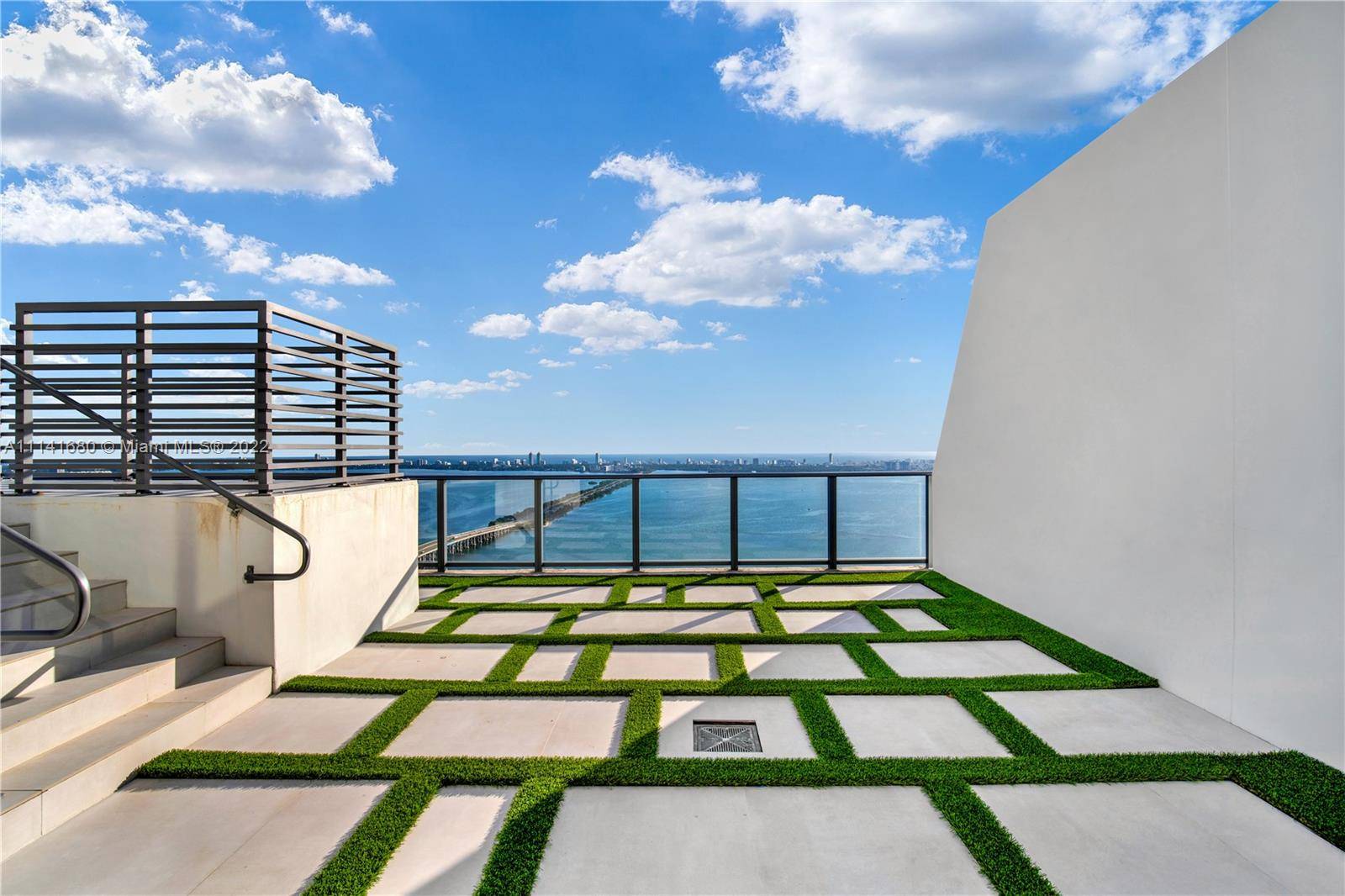 welcome to Miami, breathtaking Biscayne Bay views.