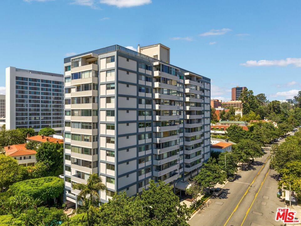 969 Hilgard Ave 1BR Westwood La