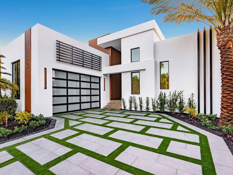 Located on prestigious Hypoluxo Island, this brand new, fully completed one story modern estate presents a rare opportunity to own the only newly constructed single story contemporary residence currently offered ...