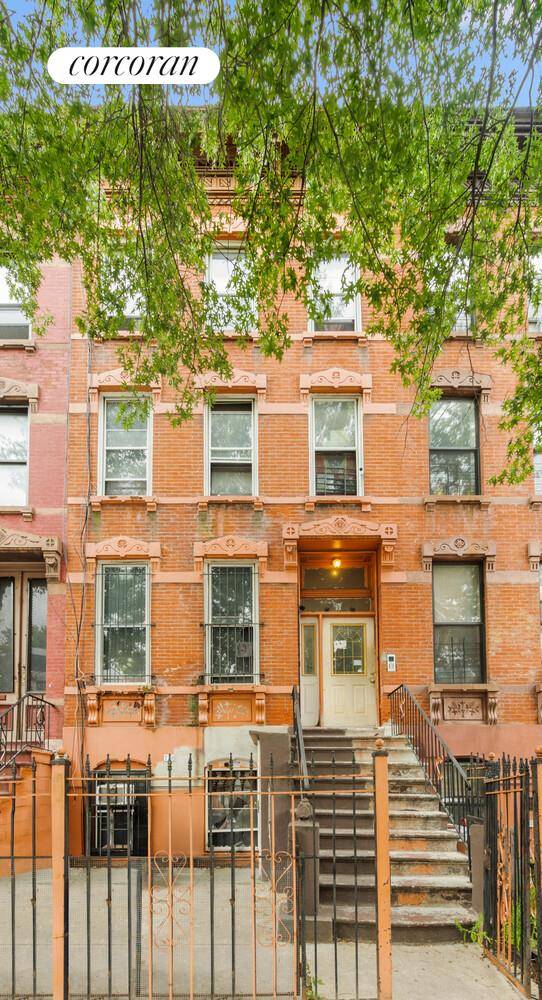 Welcome to 720 Quincy Street, a remarkable investment opportunity located in the heart of Brooklyn, New York.