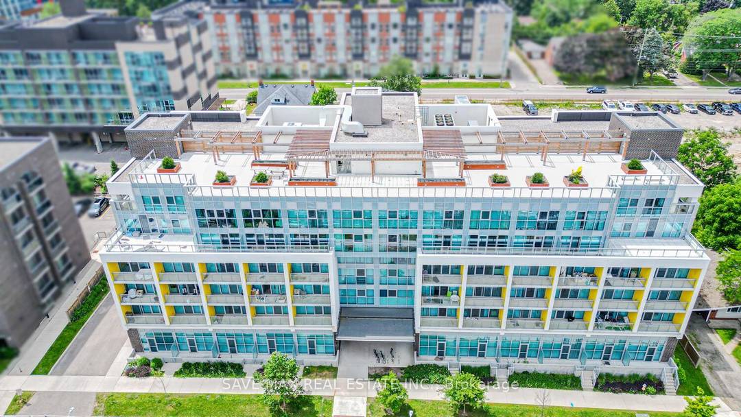 Amazing Well Furnished One Bedroom Unit.