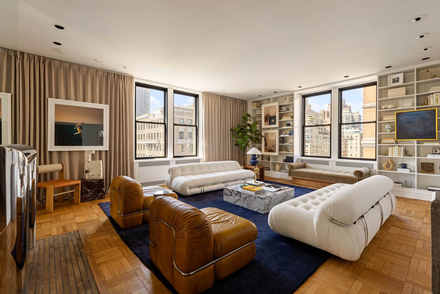 Offered for the first time in over 60 years, this is a once in a lifetime opportunity to acquire an exceptional park facing corner Classic Six on a high floor ...