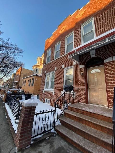 Incredible 4 family in Bensonhurst !