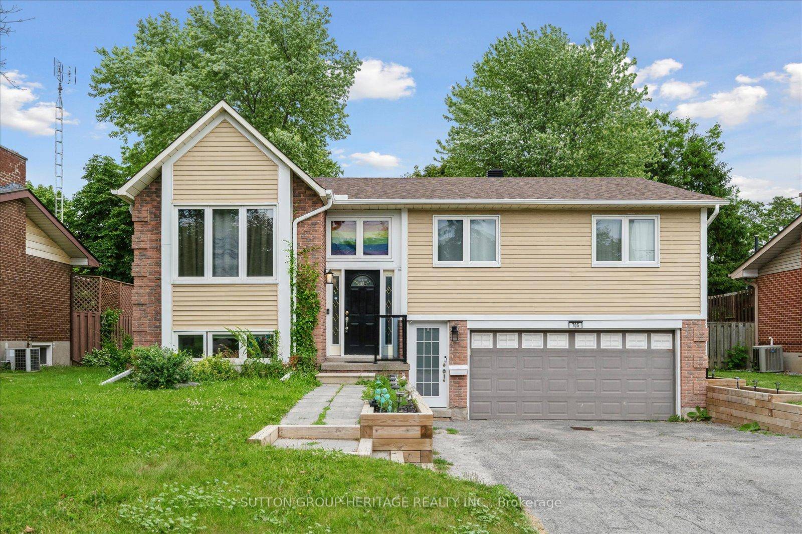 Raised Bungalow with legal accessory apartment in Prime Whitby Location !