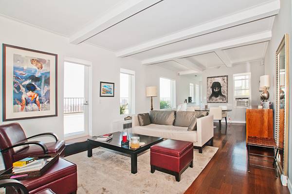 65 East 96th St at Carnegie Hill, between Madison and Park Avenues A contemporary top of the line PENTHOUSE with 2 Bed 1.