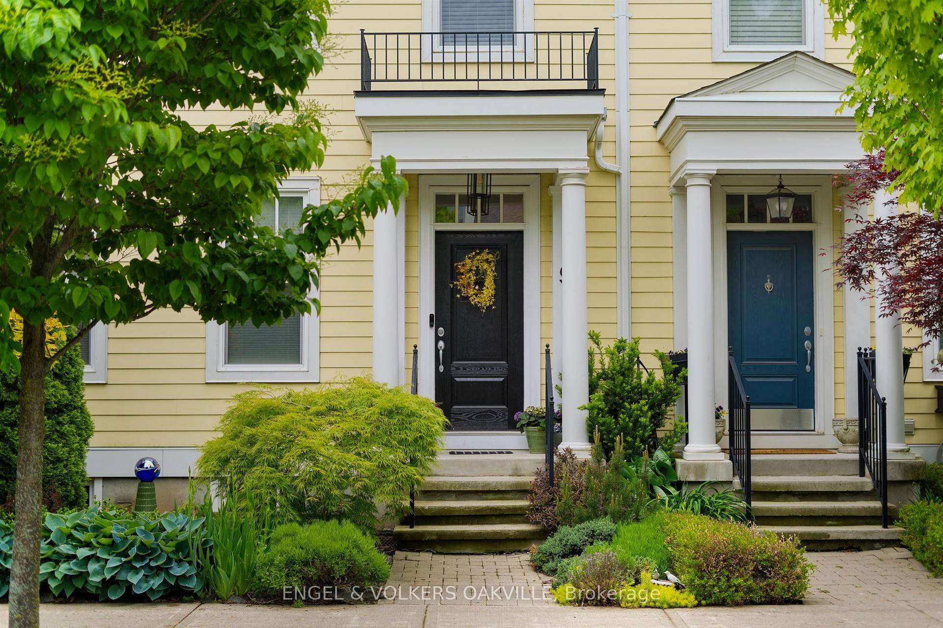 Charming 2 Bedroom Townhouse in The Village Community.