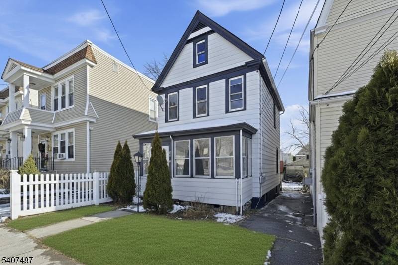 Welcome Home ! This charming colonial is move in ready and perfectly situated in the heart of West Orange.