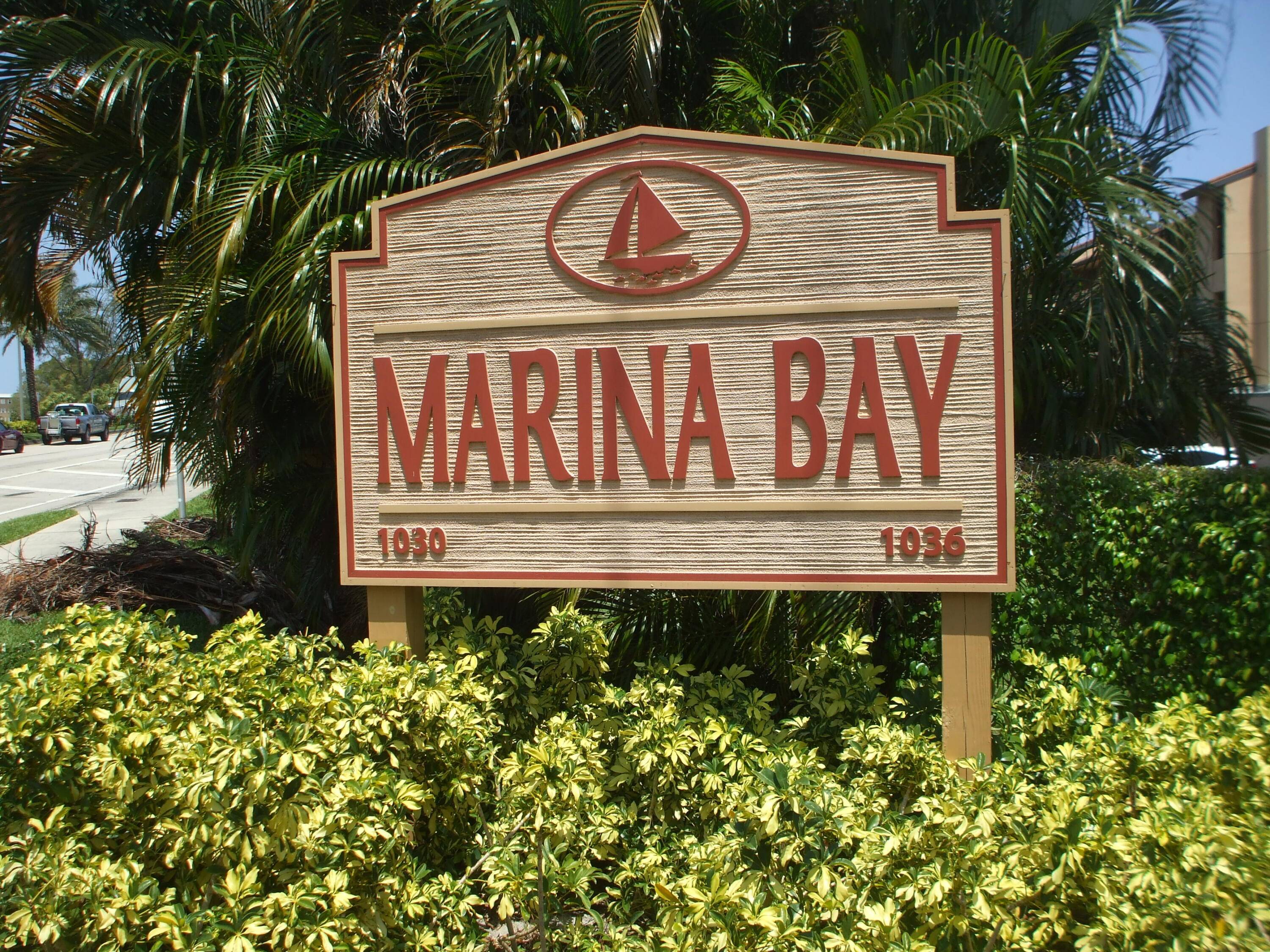 Move in ready with a beautiful waterfront view, watch the yachts go by.