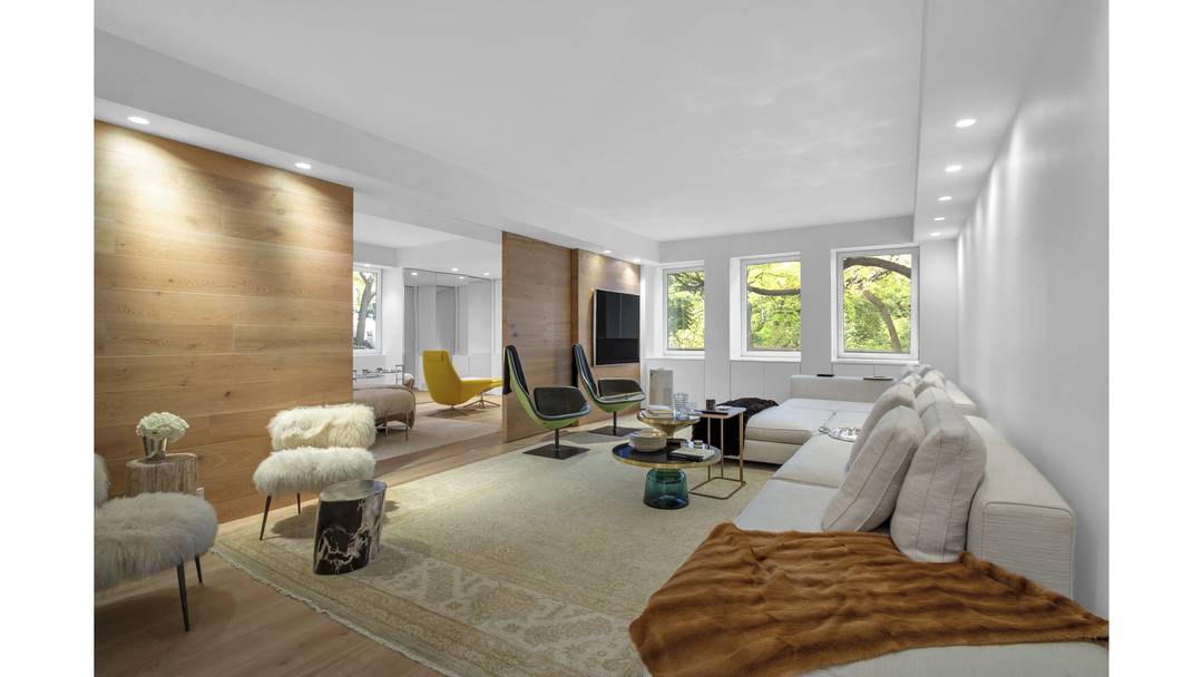 FIFTH AVE CONDO DREAM Enchanting and beautifully renovated two bedroom residence and 2 and a half bathrooms, 1467 Sq Ft, perfectly positioned across from Central Park with magical treetop views ...