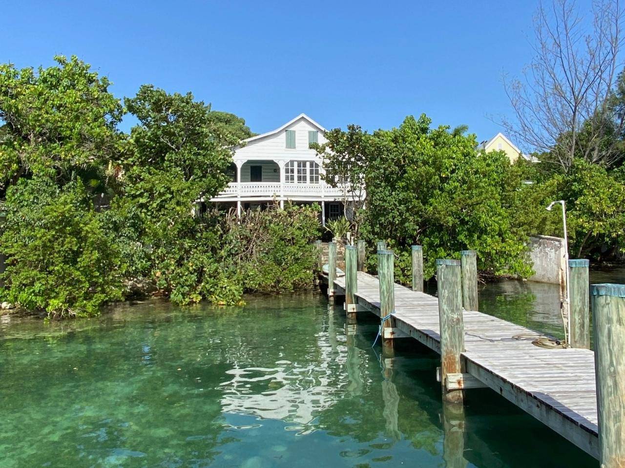 TABEBUIA TERRACE Single Family Home Harbour-Island Eleuthera