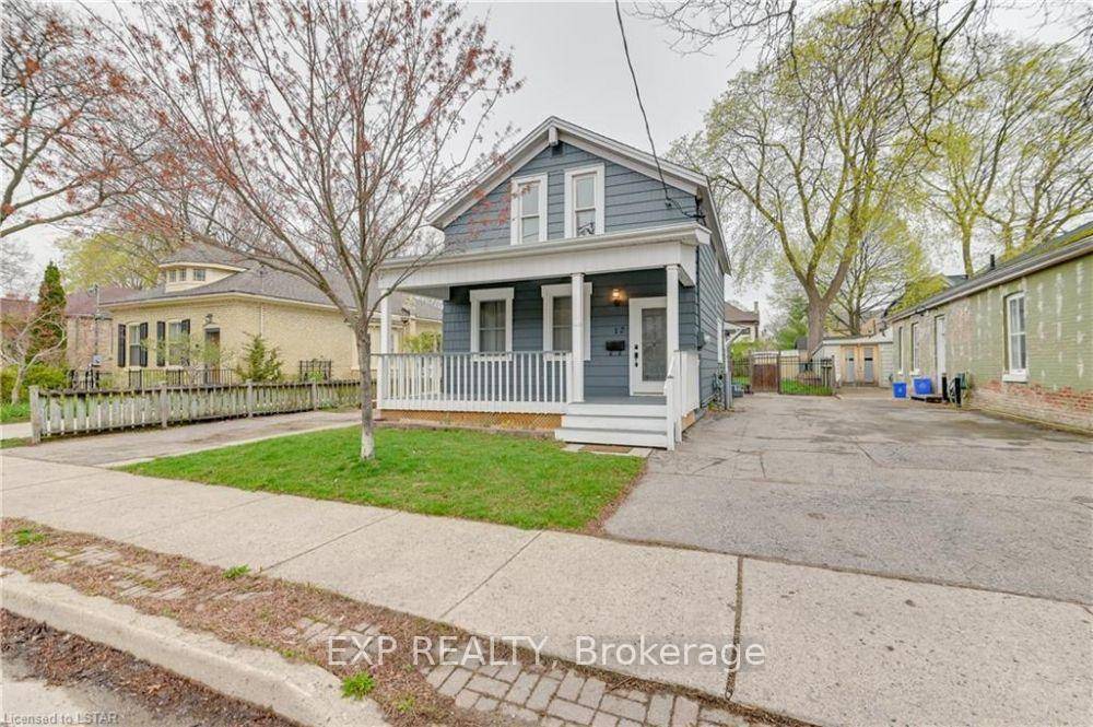 Nestled in Historic Downtown Woodfield 2016 Winner of Great Places in Canada Award sits this unassuming 19th century cottage charmer style home.