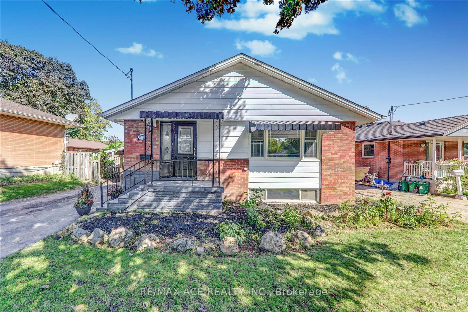 Great location and neighborhood !