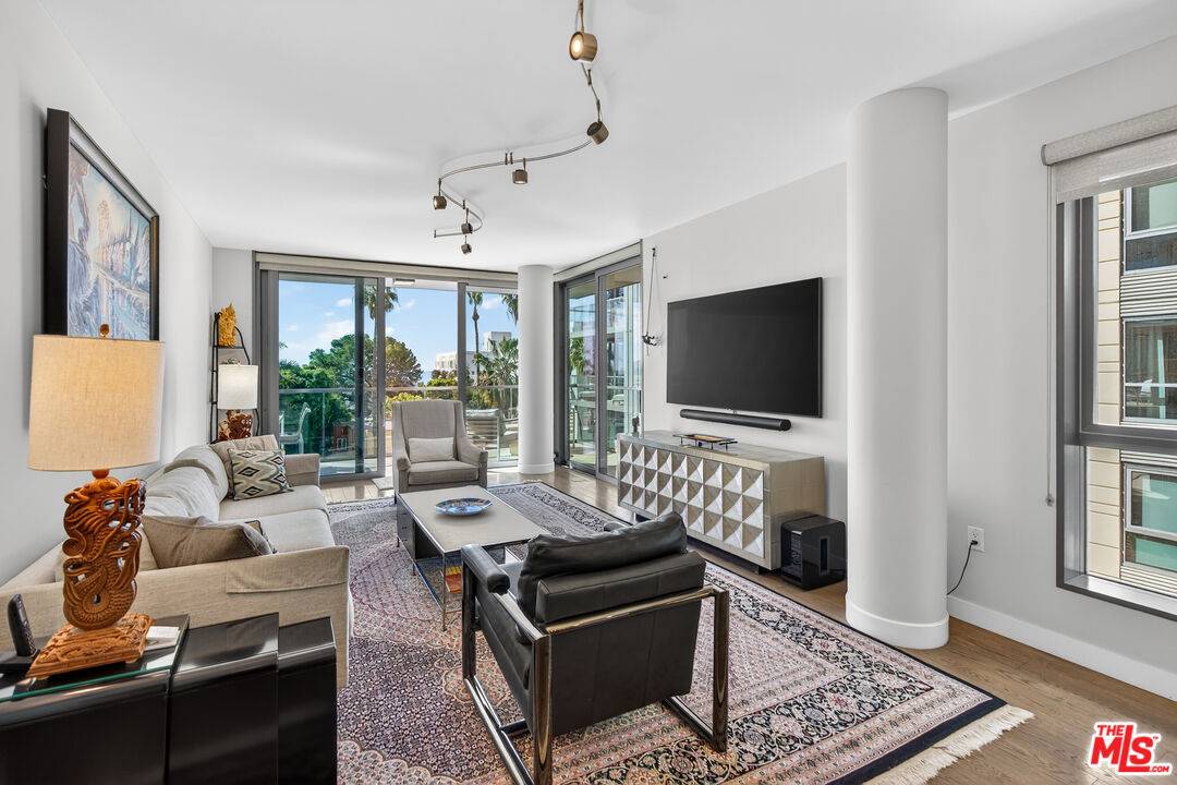 1755 Ocean Ave 2BR Santa Monica La