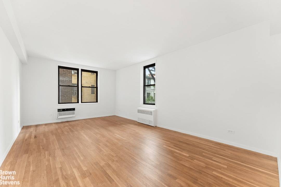 Don't miss this blank canvas Gramercy bargain, priced for a fast sale !