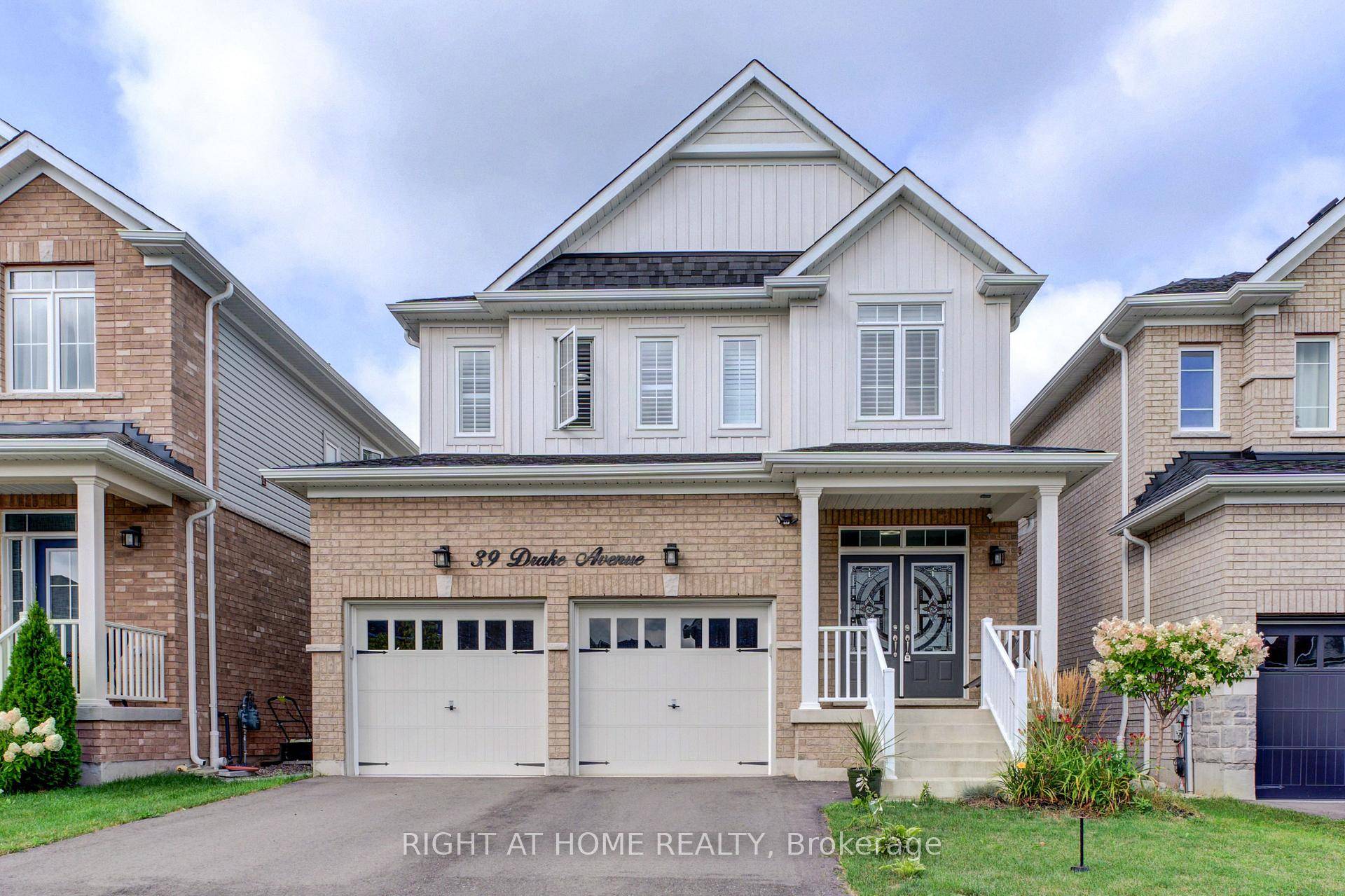Welcome To This Beautifully Maintained, Move in Ready Detached Home, Perfectly Nestled in a Highly Sought After Neighborhood.