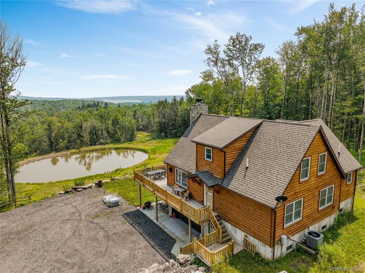 The Outdoors, near the top of Aden Hill Mountain at nearly 2, 200 feet elevation, is what your well appointed luxury Western style Lodge is all about.
