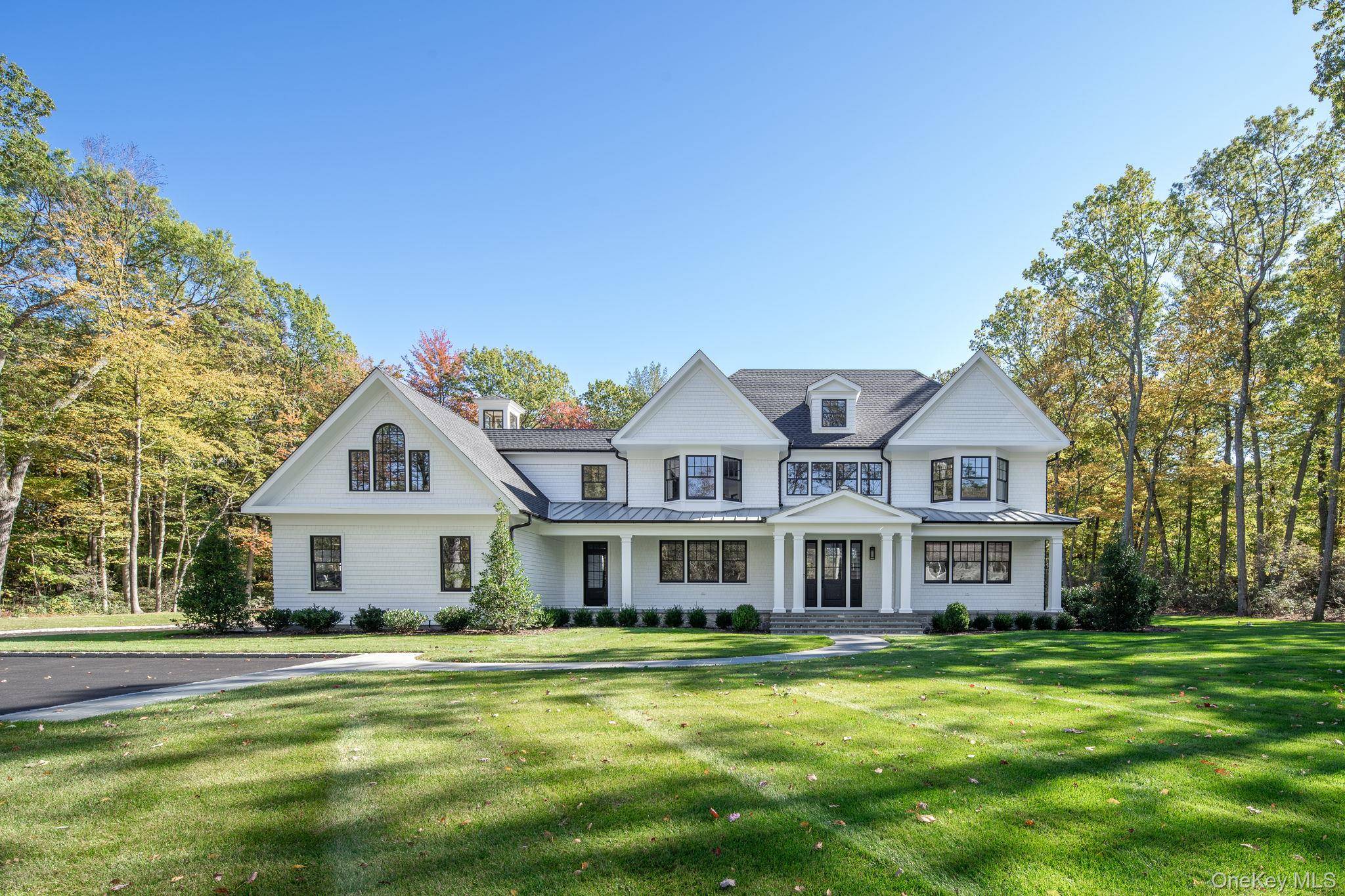 Luxury New Construction in Cold Spring Harbor Experience modern luxury in this brand new, custom built home perfectly situated in the heart of Cold Spring Harbor.