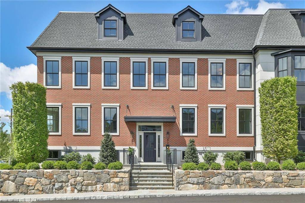 Welcome to Armonk Close, a luxurious condo community in the heart of Armonk.