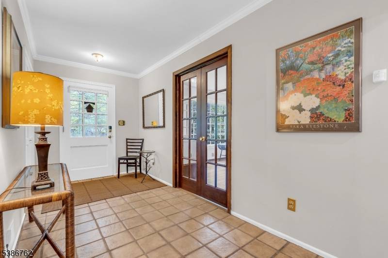 Best Final by Wed 10 1 25 8pm Private charming 3 BR, 3.