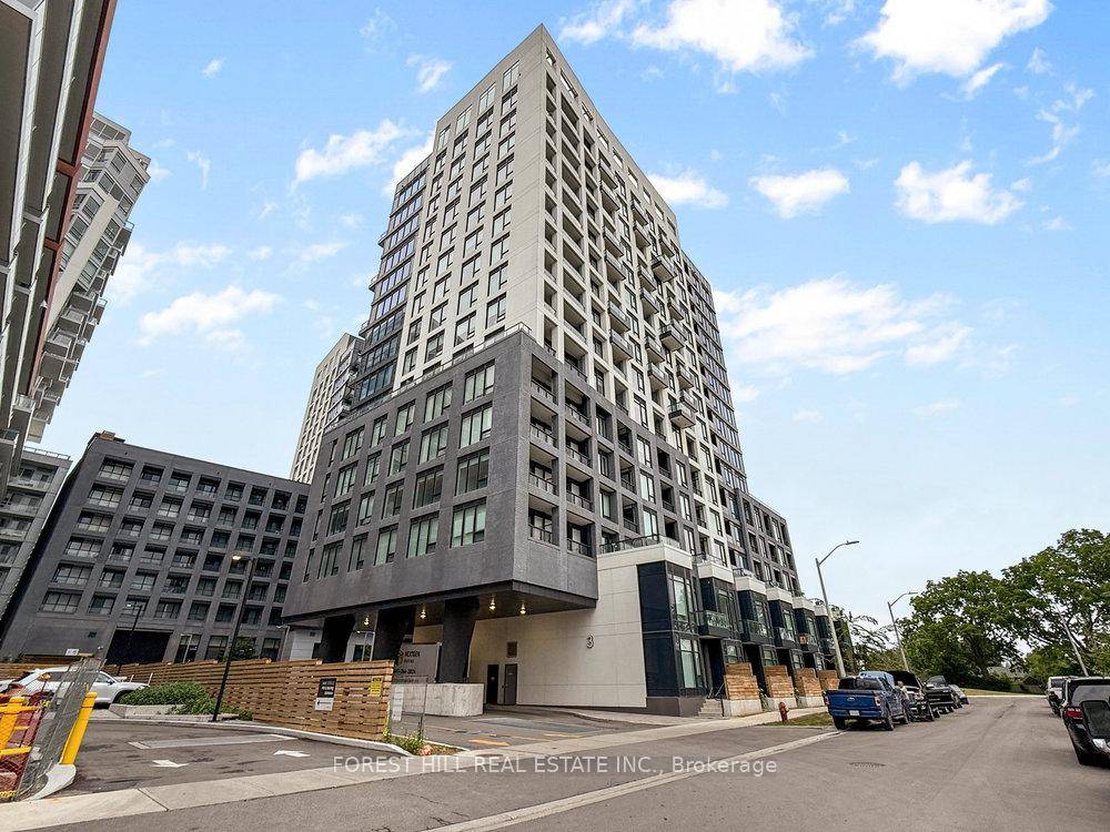 Prime Location amp ; Just Off Yonge St on Westwood Lane In Prestigious South Richvale In Richmond Hill North East CORNER Unit With An Unobstructed View Most Favorable North East ...