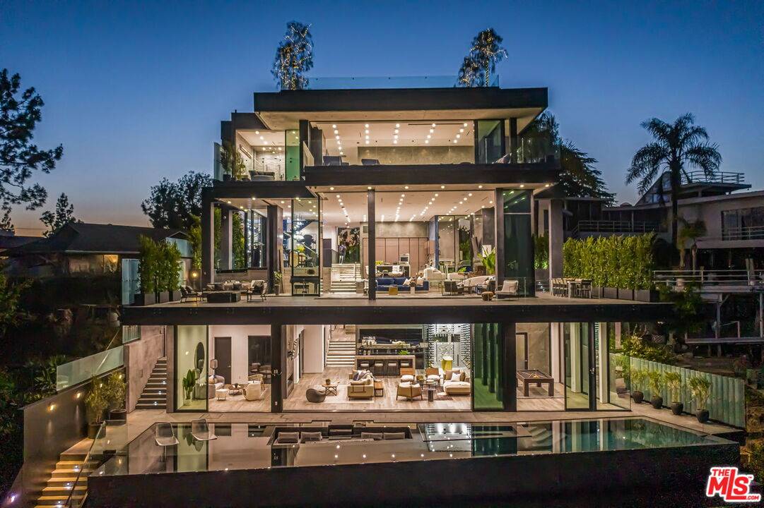 2304   Donella Cir Bel Air LA