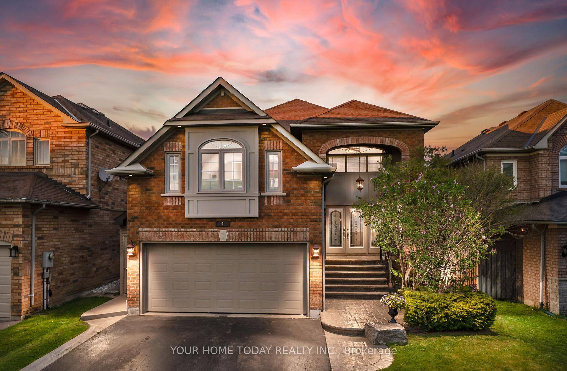 A curbed driveway, patterned concrete walk porch, manicured gardens sprinkler system in front yard amp ; back garden, stylish portico and an amazing backyard retreat welcome you to this stunning ...