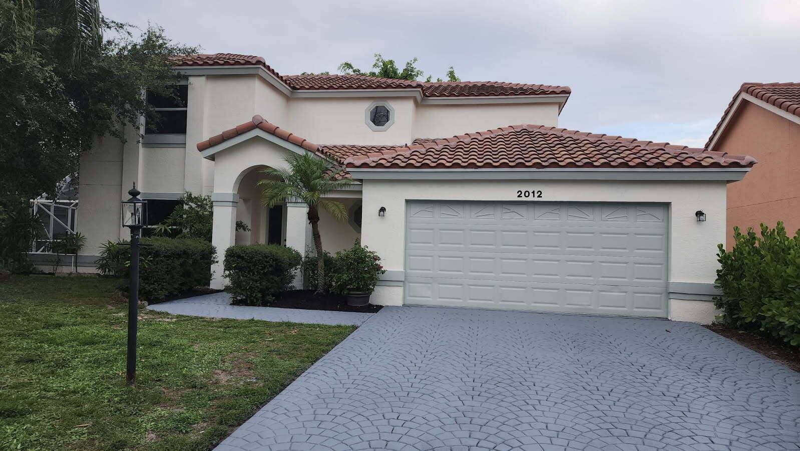 LARGE TWO STORY HOME IN HIGHLY SOUGHT AFTER LAKE POINT SUBDIVISION.