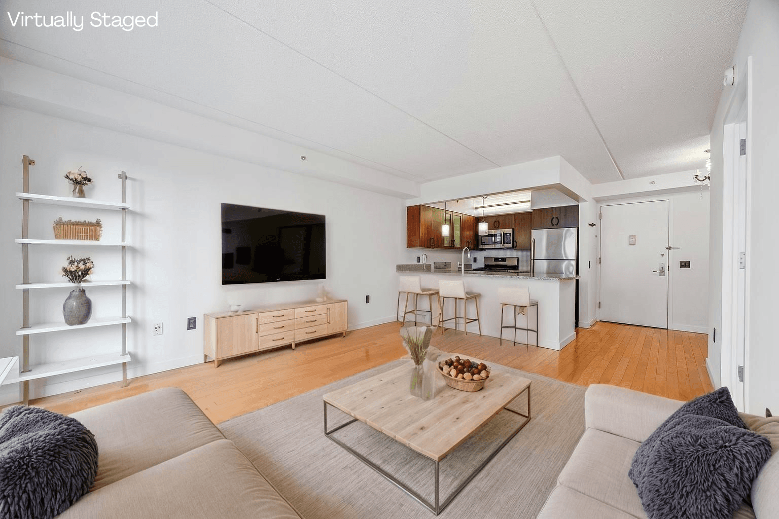 Summer Ready Living in West Chelsea Get ready to embrace summer in this lovely one bedroom, one bathroom condo featuring a 236 sq.