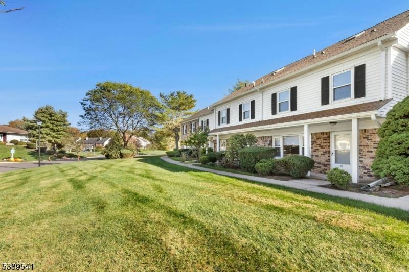 If you're looking for homeownership offering over 2, 000 sq ft of move in ready living space, in a gated community w over 60 acres, you can't beat this.