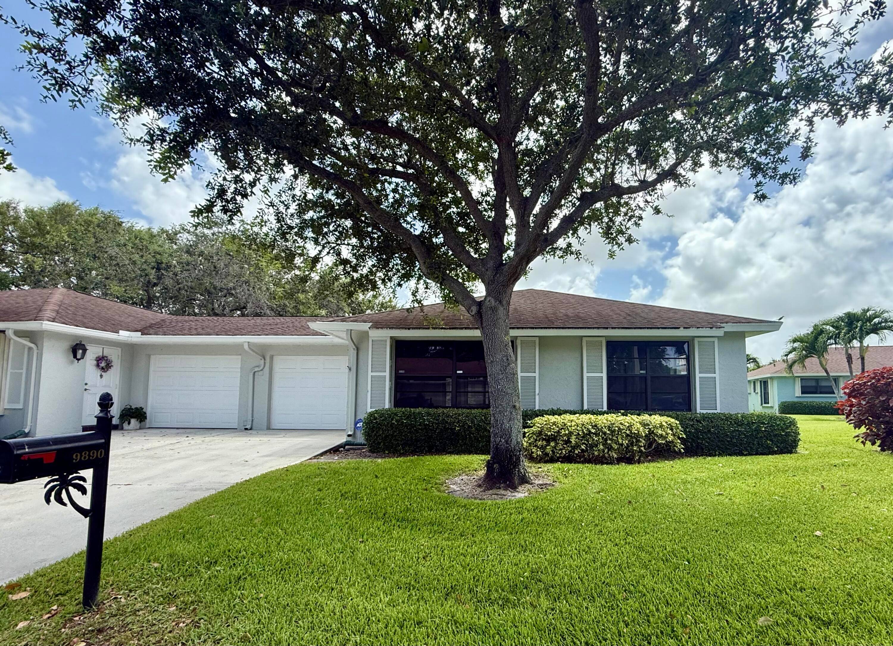 WELCOME HOME ! This RENOVATED 2 bed, 2 bath, 1 car garage villa in the desirable 55 Community Bent Tree Villas East has everything you have been looking for !