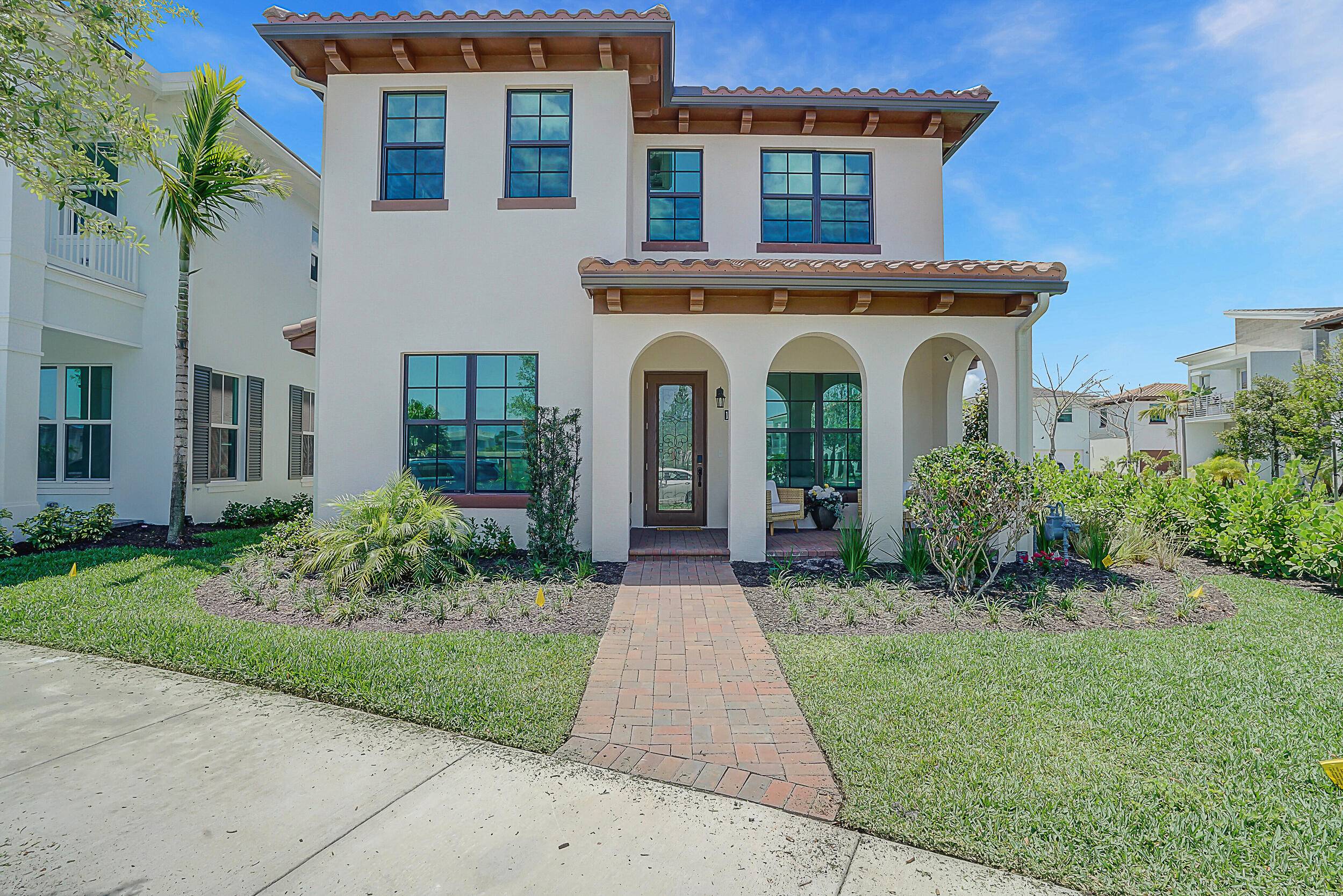 Look no further than this brand new, well appointed luxury home in Alton !