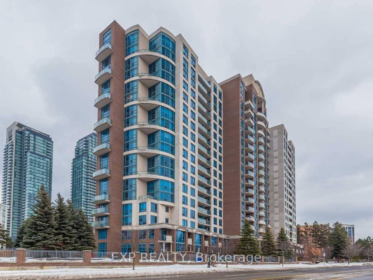 Your Opportunity To Live In This 2 Storey Penthouse With Stunning West Facing Views In The Heart Of North York !