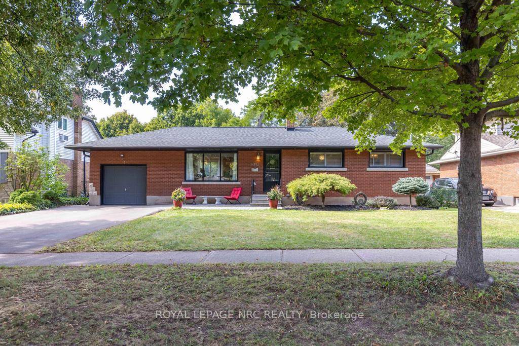 Set on an extraordinary 200' deep, treed lot, this inviting 2 bedroom brick bungalow is tucked in the heart of Stamford, a sought after neighbourhood known for its excellent schools, ...