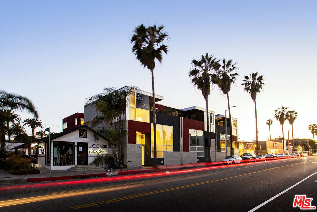1324   Abbot Kinney Blvd Marina Del Rey LA