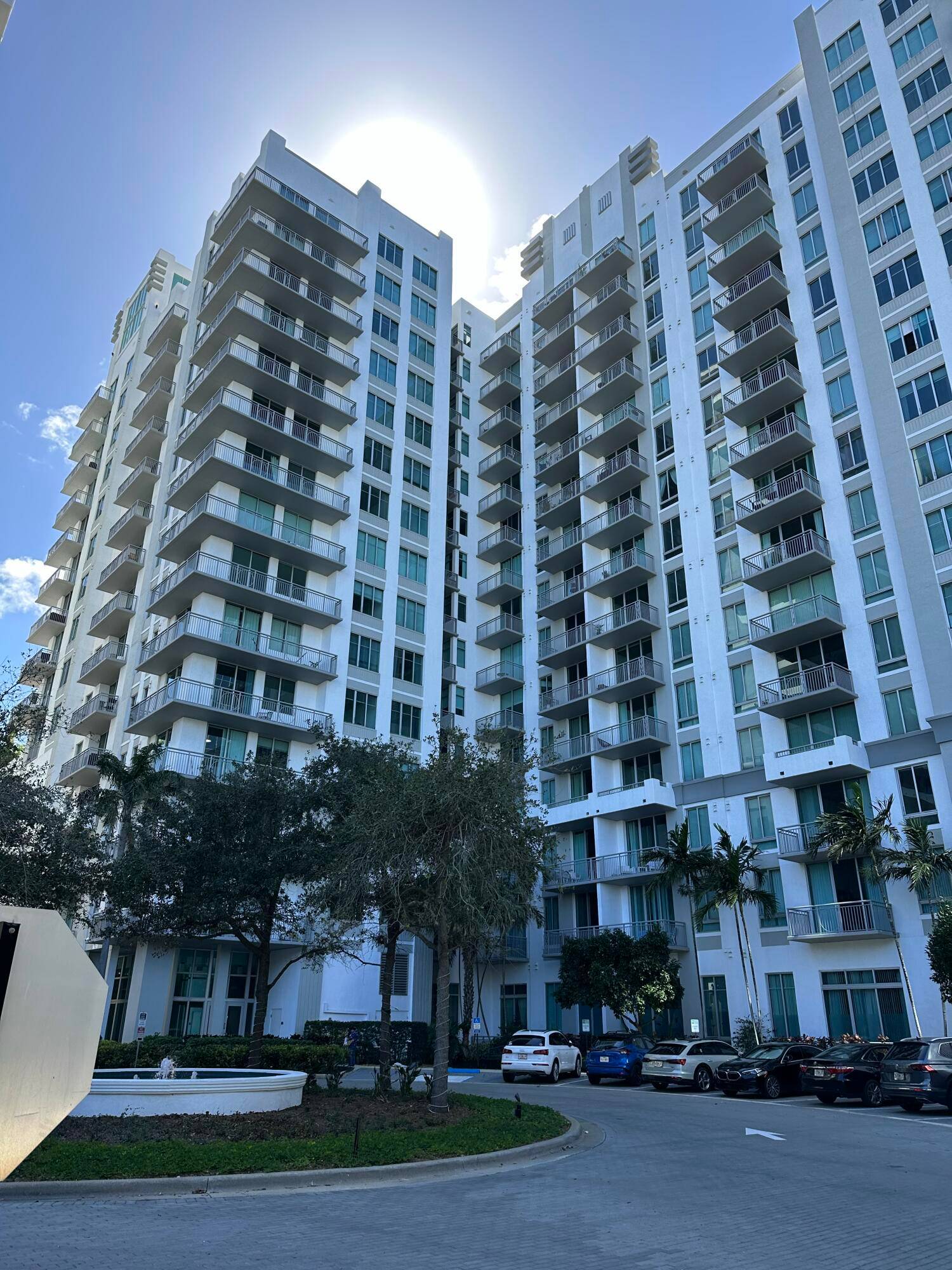 1 Bedroom 1 Bathroom Loft Style well kept unit.
