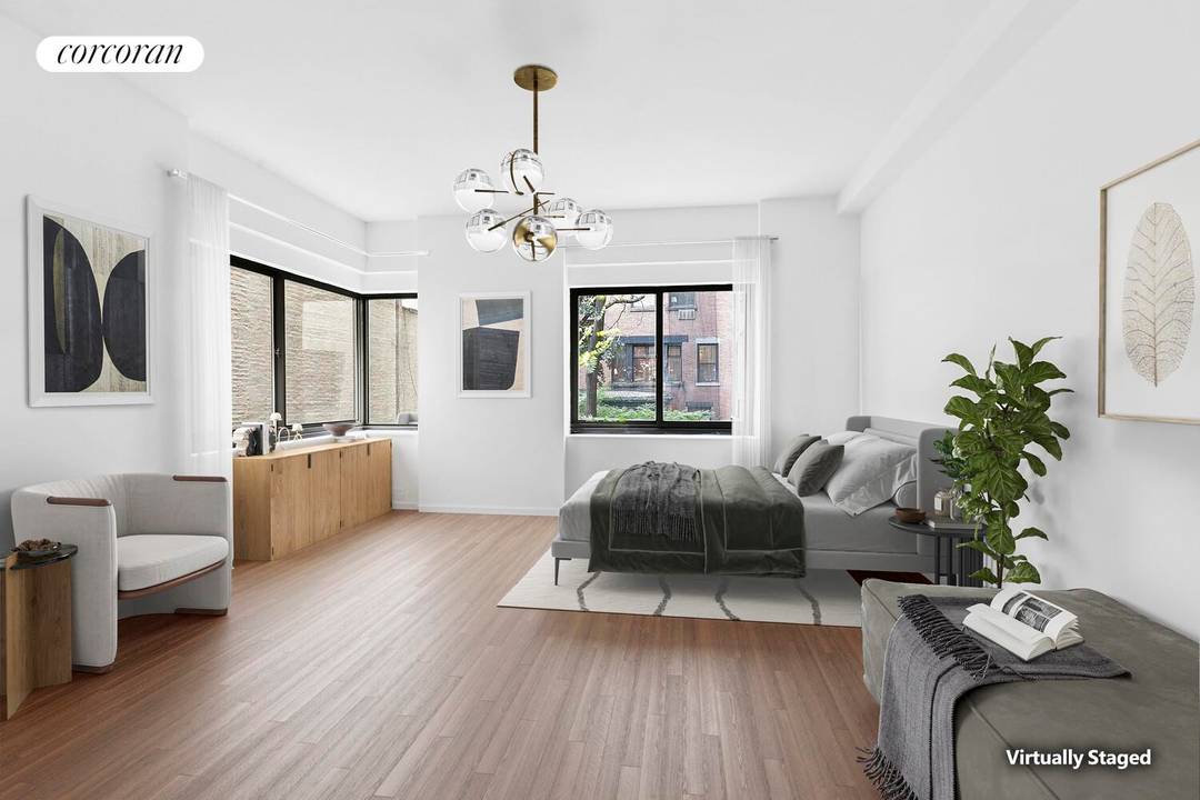 Spacious Two Bedroom on a Park Block with Treetop Views Perfectly positioned on a tranquil park block just off Madison Avenue, this elegant two bedroom, two bath home at 25 ...