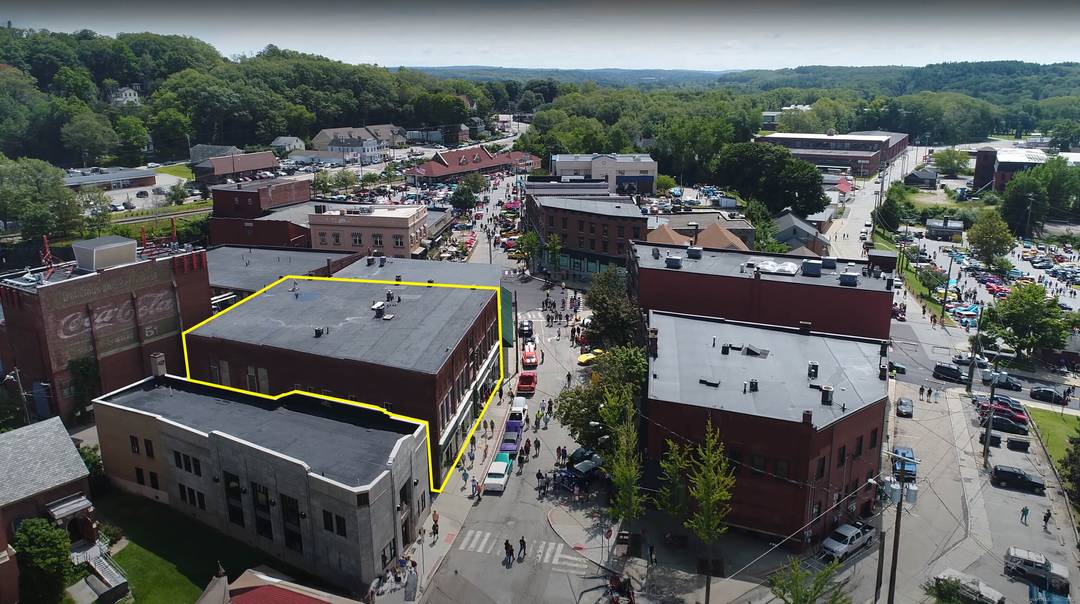 Take advantage of a unique investment opportunity in the heart of historic downtown Putnam, CT.