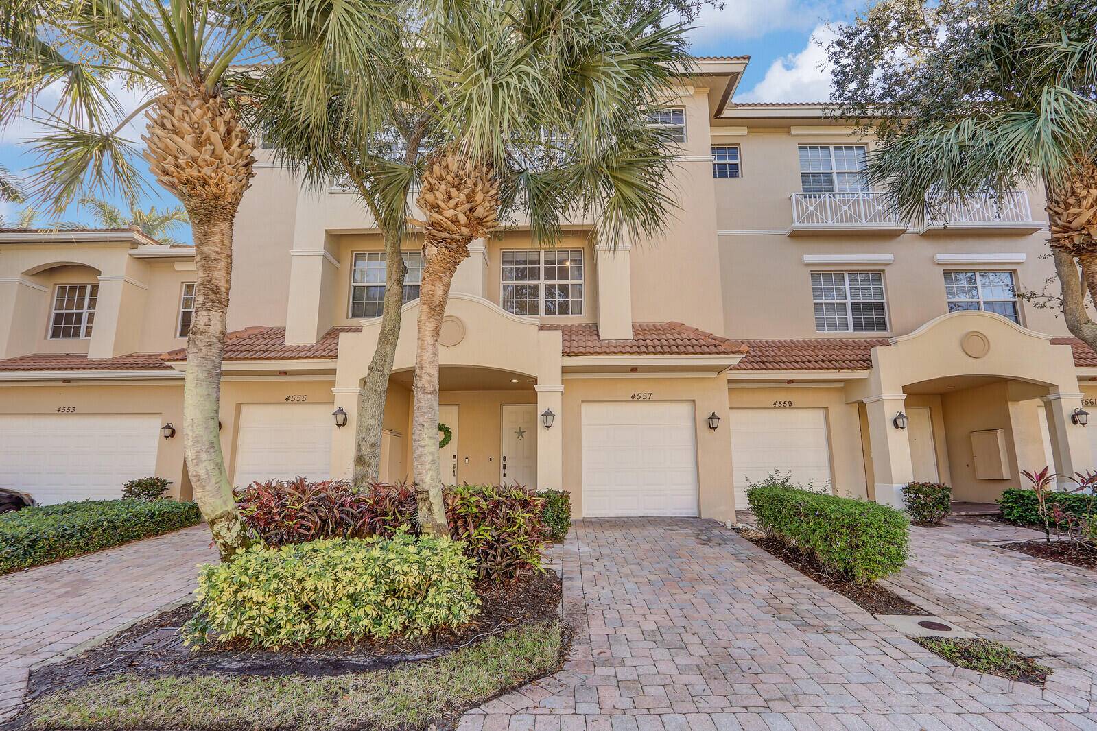 Great opportunity to live in the largest floorplan in Cielo with over 2200 sq feet of living space.