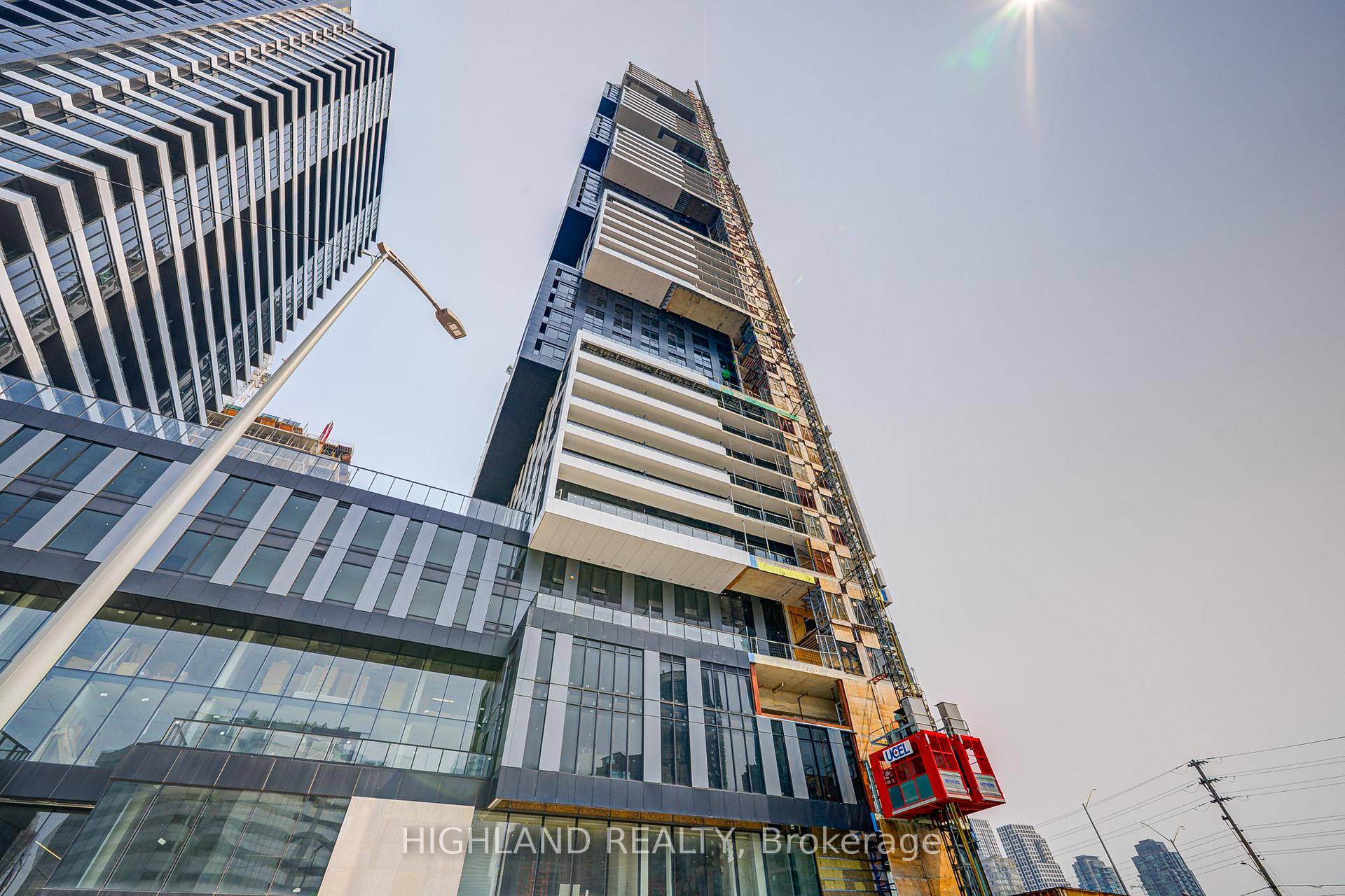 Welcome to this stunning amp ; brand new 2 bedroom, 2 bathroom condo perfectly situated in the vibrant downtown core of Mississauga.