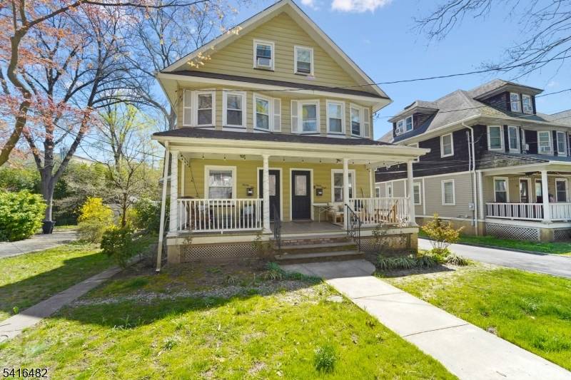 Available July 1. Beautiful 4 bedroom, 2 bathroom three story home in a prime Maplewood location, just minutes from downtown, parks, shops, and only about two blocks from the train ...