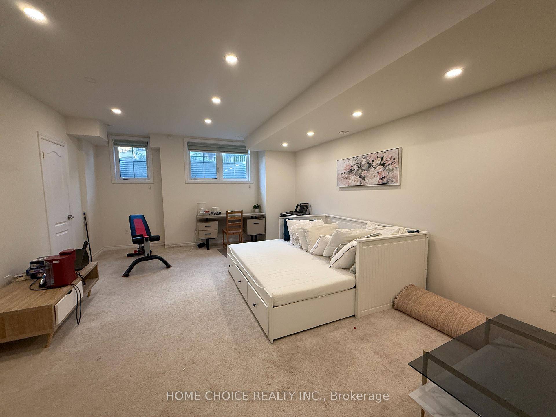 Welcome to this cozy and beautifully maintained furnished bachelor basement apartment at 181 Parktree Dr, Vaughan.