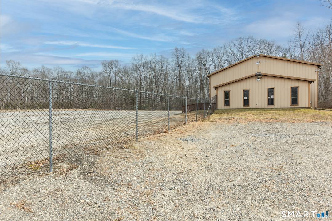 Location ! Right off the I 95 on off Ramp, You will find an Exceptional Commercial Property.