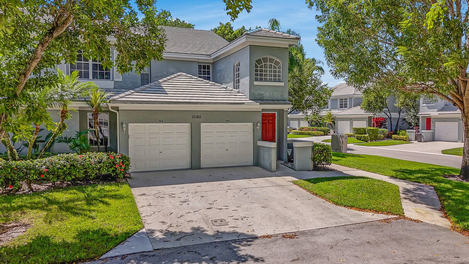 Modern Luxury Awaits in Wycliffe Golf Country Club.