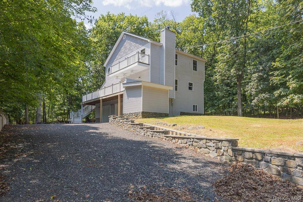 Experience contemporary living just minutes from West Point in this beautifully designed 4 bedroom, 3 bath home, nestled on 1.
